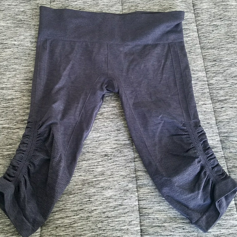 Lululemon Ruched In Flow Capri